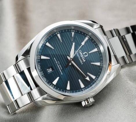 The elegant Omega Seamaster is the good choice for men with high cost-performance.