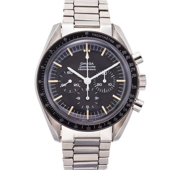 The Speedmaster has been equipped with the calibre 321.